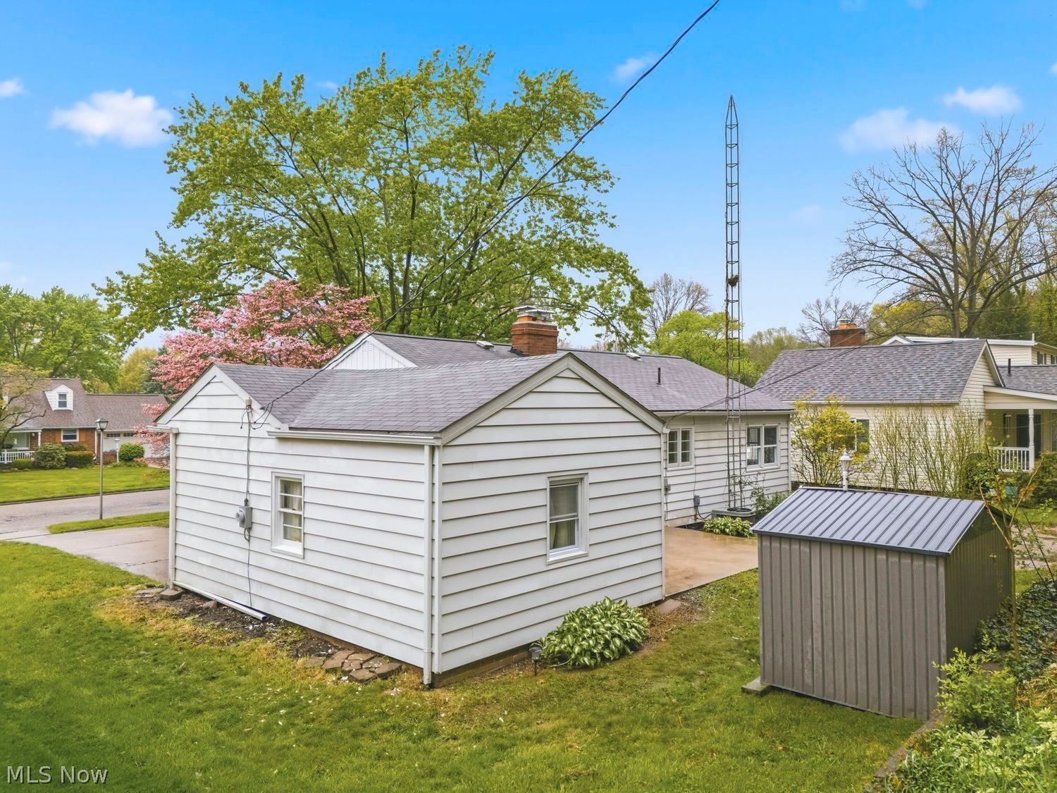 1736 Windsor Road NE Massillon OH 44646