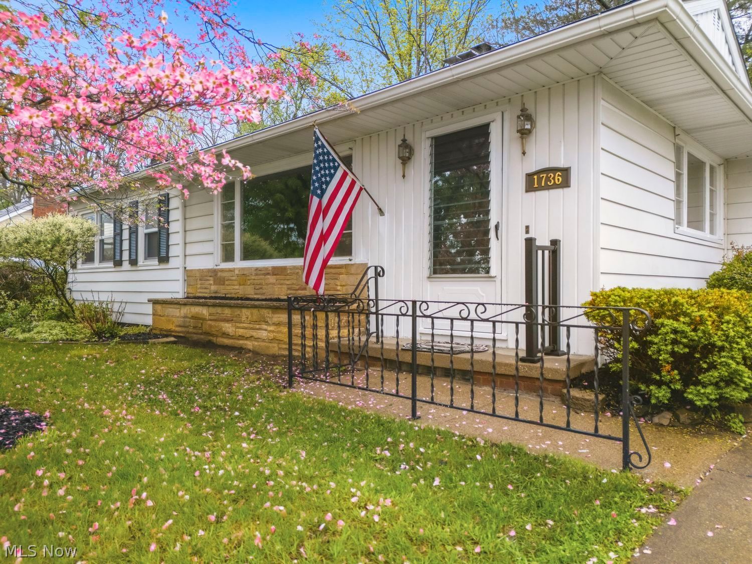 1736 Windsor Road NE Massillon OH 44646