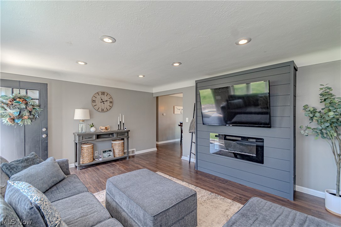 13462 Harper Road Strongsville OH 44149