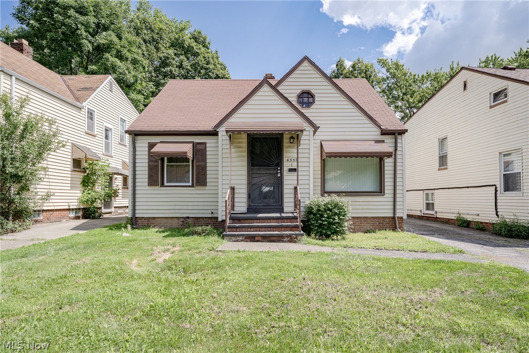 4357 Ingleside Road Warrensville Heights OH 44128