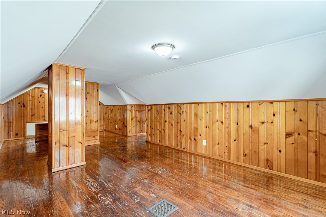 4357 Ingleside Road Warrensville Heights OH 44128