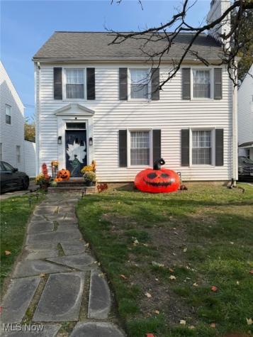2223 Fenwick Road University Heights OH 44118