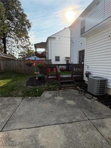 2223 Fenwick Road University Heights OH 44118