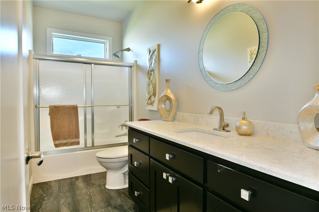 4885 Treeline Trail New Middletown OH 44442