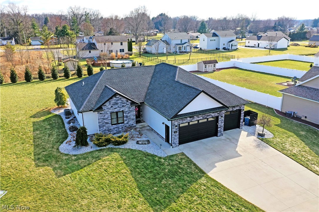 4885 Treeline Trail New Middletown OH 44442