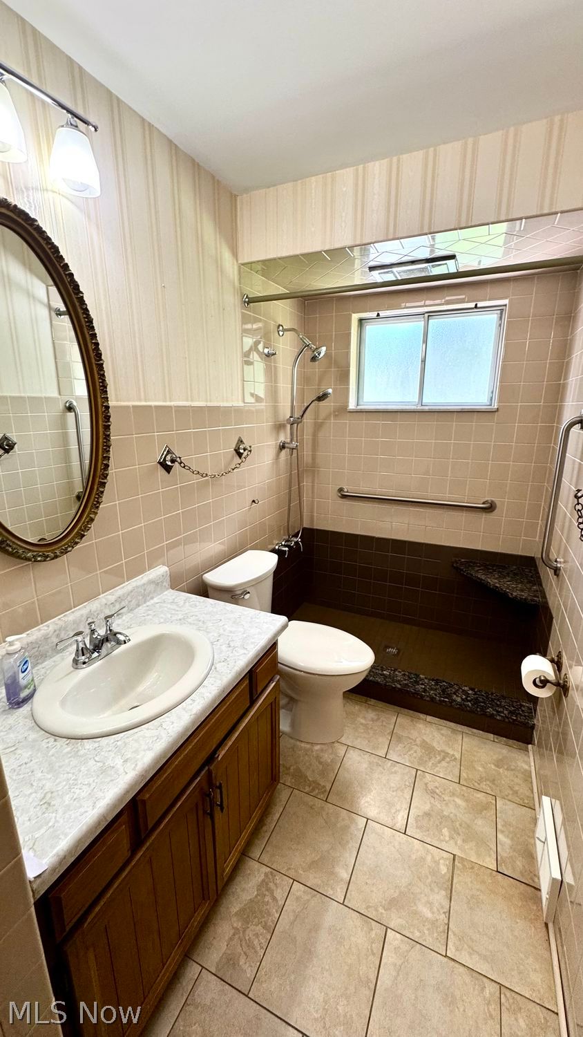 5527 Meadow Lane Bedford OH 44146