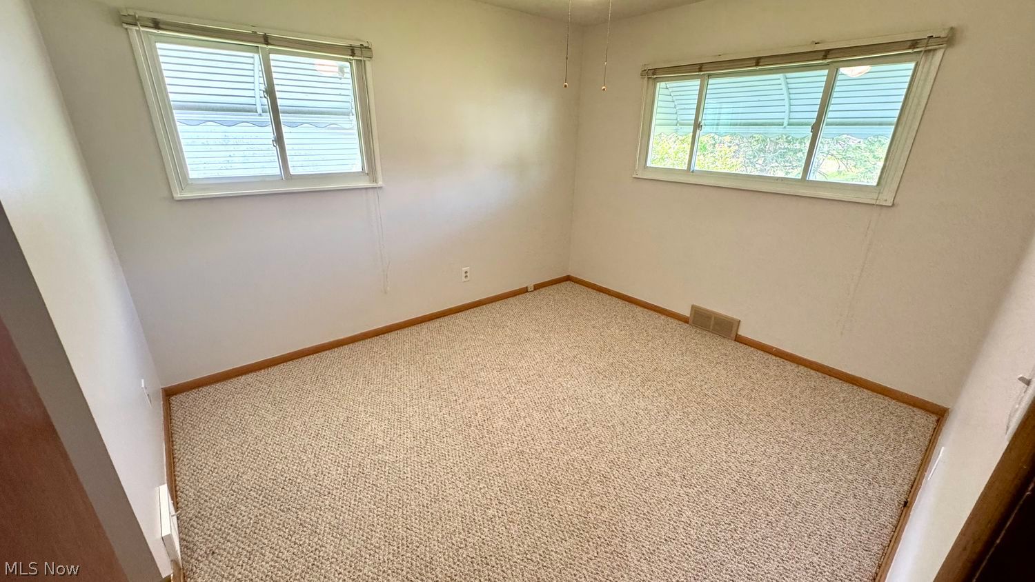 5527 Meadow Lane Bedford OH 44146