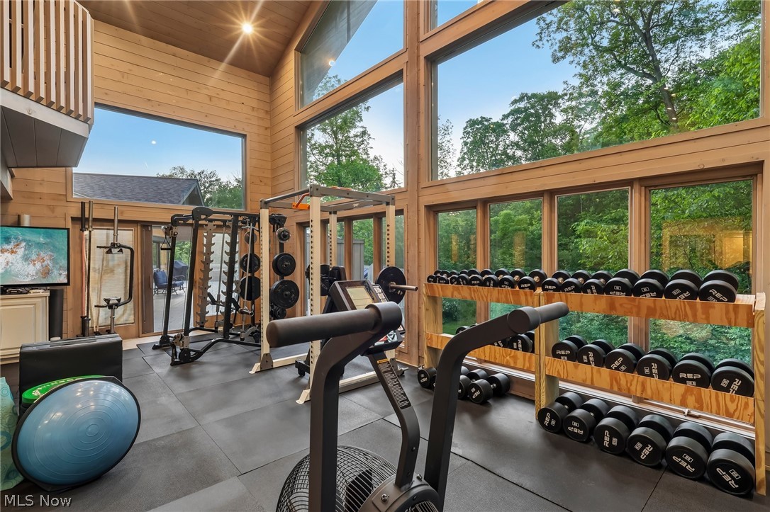 708 Arbor Way Aurora OH 44202