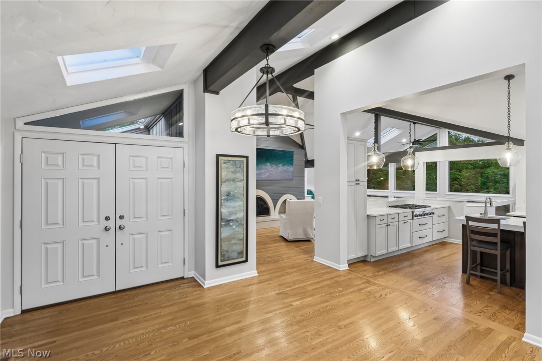 708 Arbor Way Aurora OH 44202