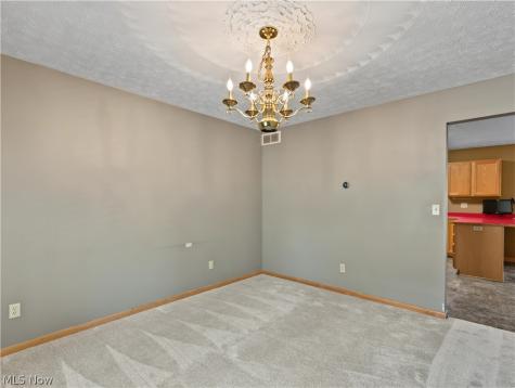 411 Dillon Road Akron OH 44313