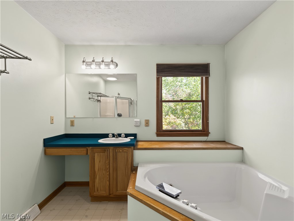 411 Dillon Road Akron OH 44313