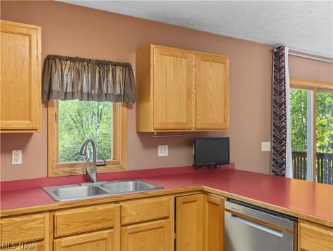 411 Dillon Road Akron OH 44313