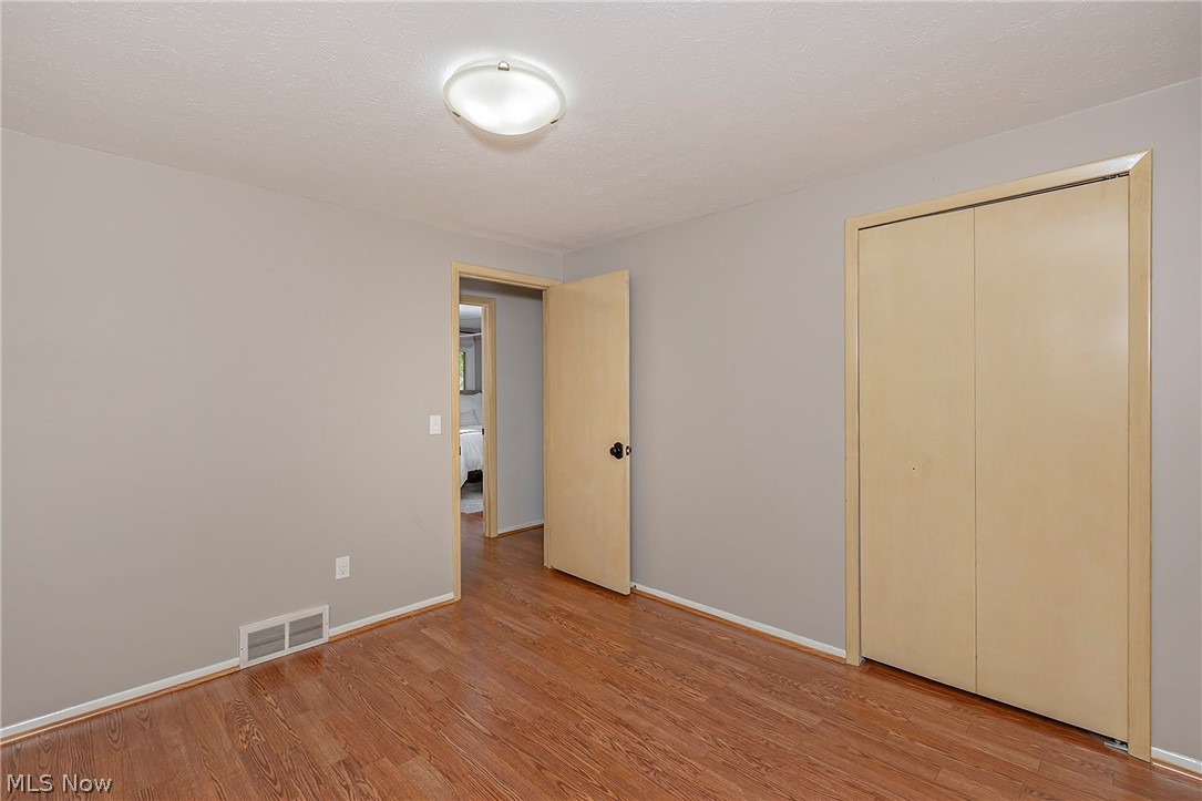 5114 Dogwood Trail Lyndhurst OH 44124
