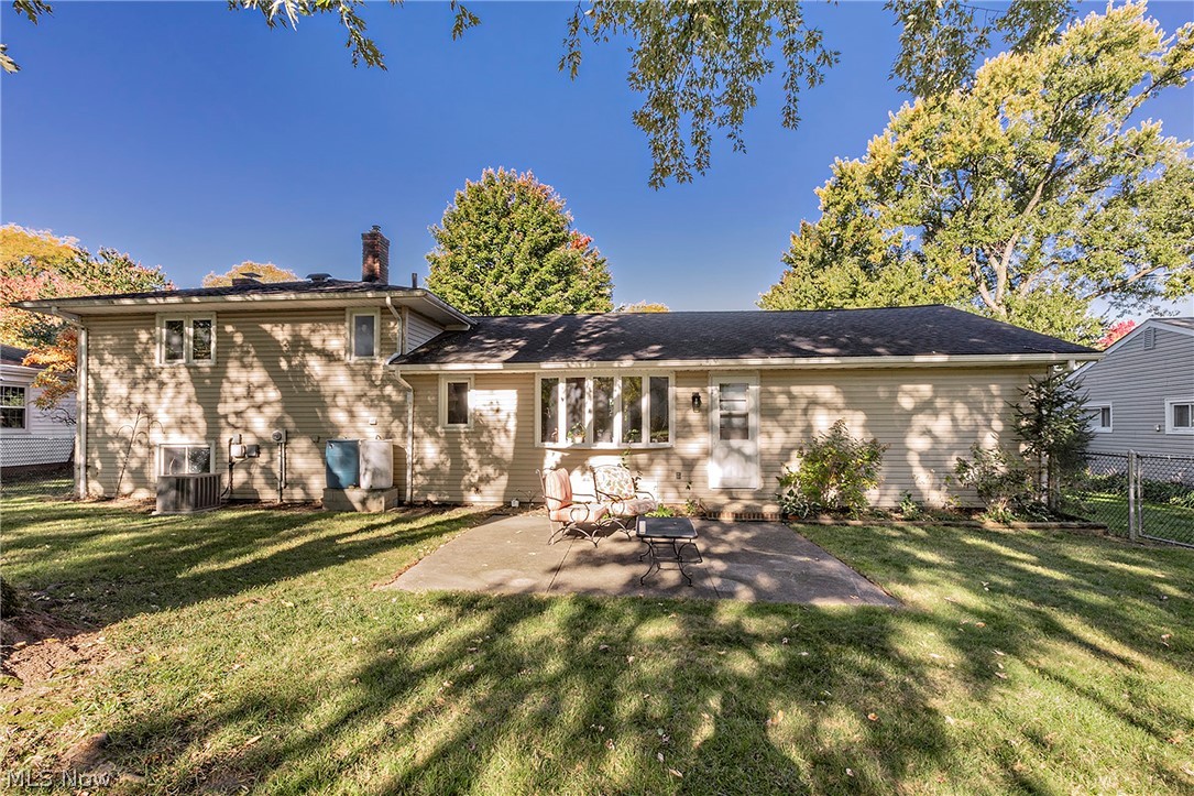 5114 Dogwood Trail Lyndhurst OH 44124