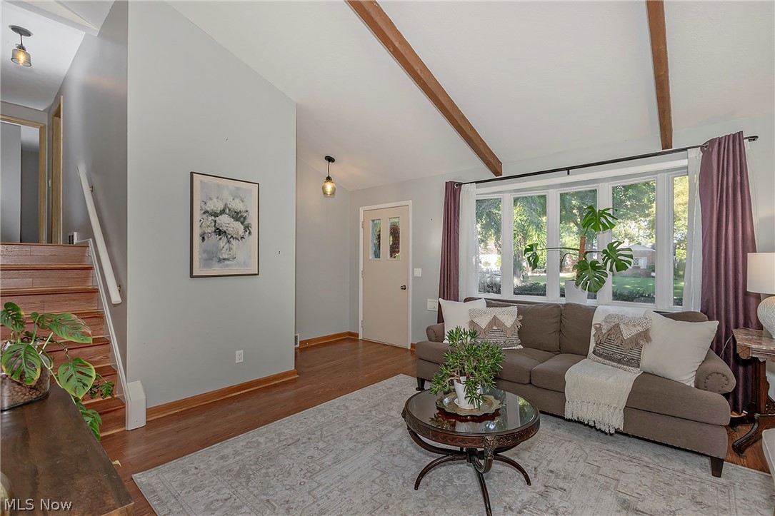 5114 Dogwood Trail Lyndhurst OH 44124