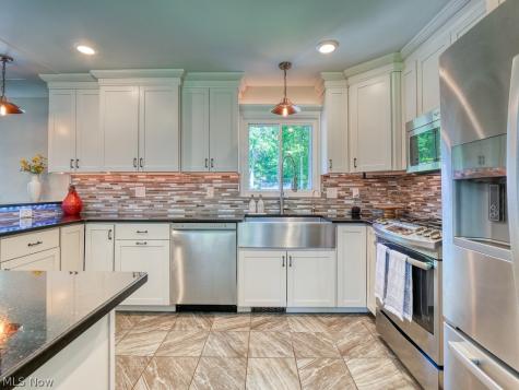 10511 Fitzwater Road Brecksville OH 44141