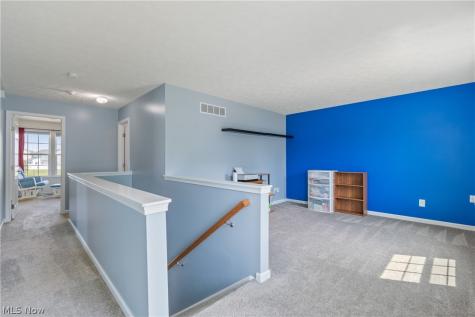 2489 Captens Street NE Canton OH 44721