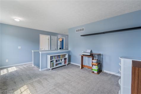2489 Captens Street NE Canton OH 44721
