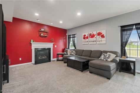 2489 Captens Street NE Canton OH 44721