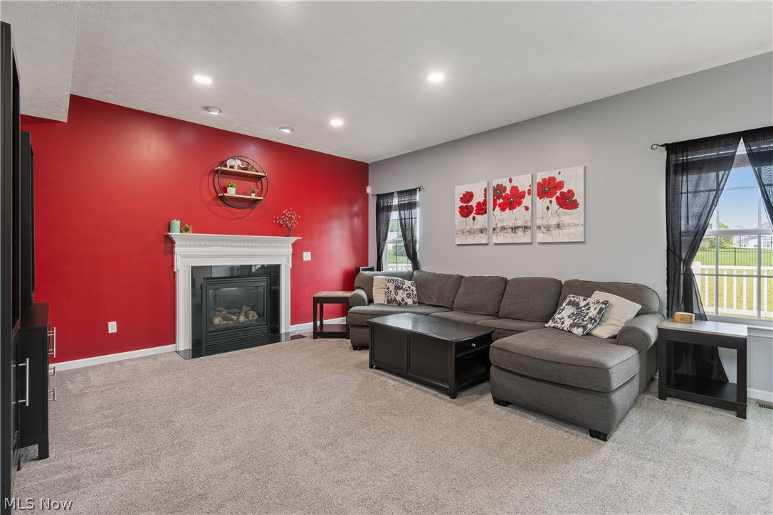 2489 Captens Street NE Canton OH 44721