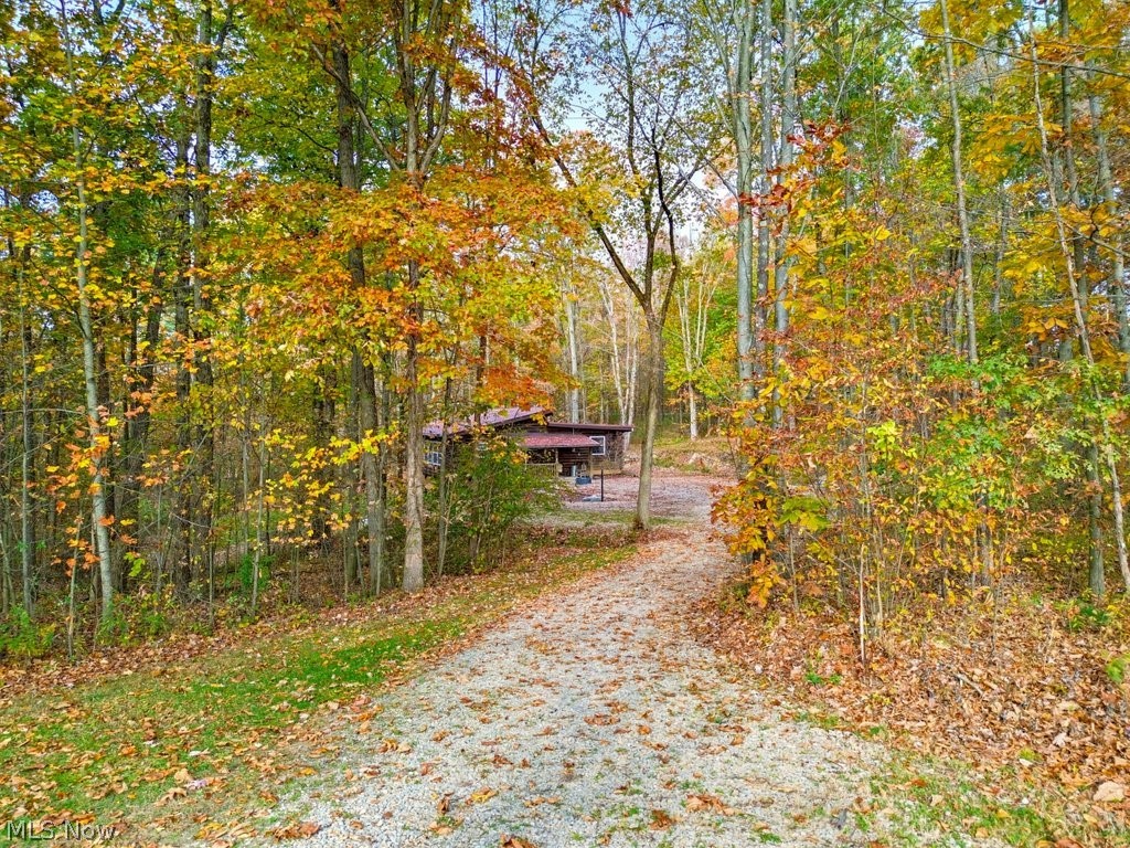 4275 Milo Road Carrollton OH 44615