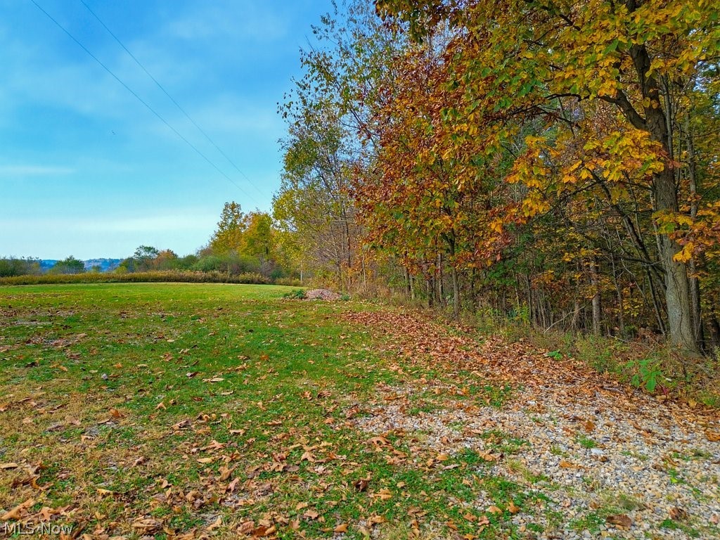 4275 Milo Road Carrollton OH 44615
