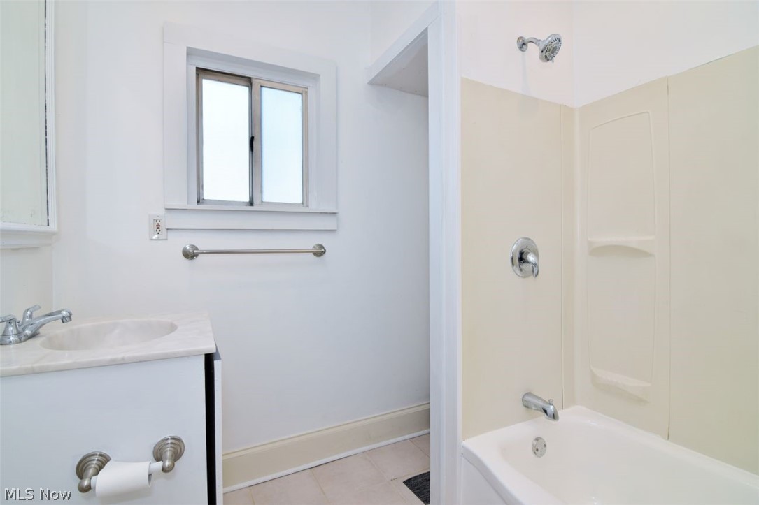 3017 Trowbridge Avenue Cleveland OH 44109