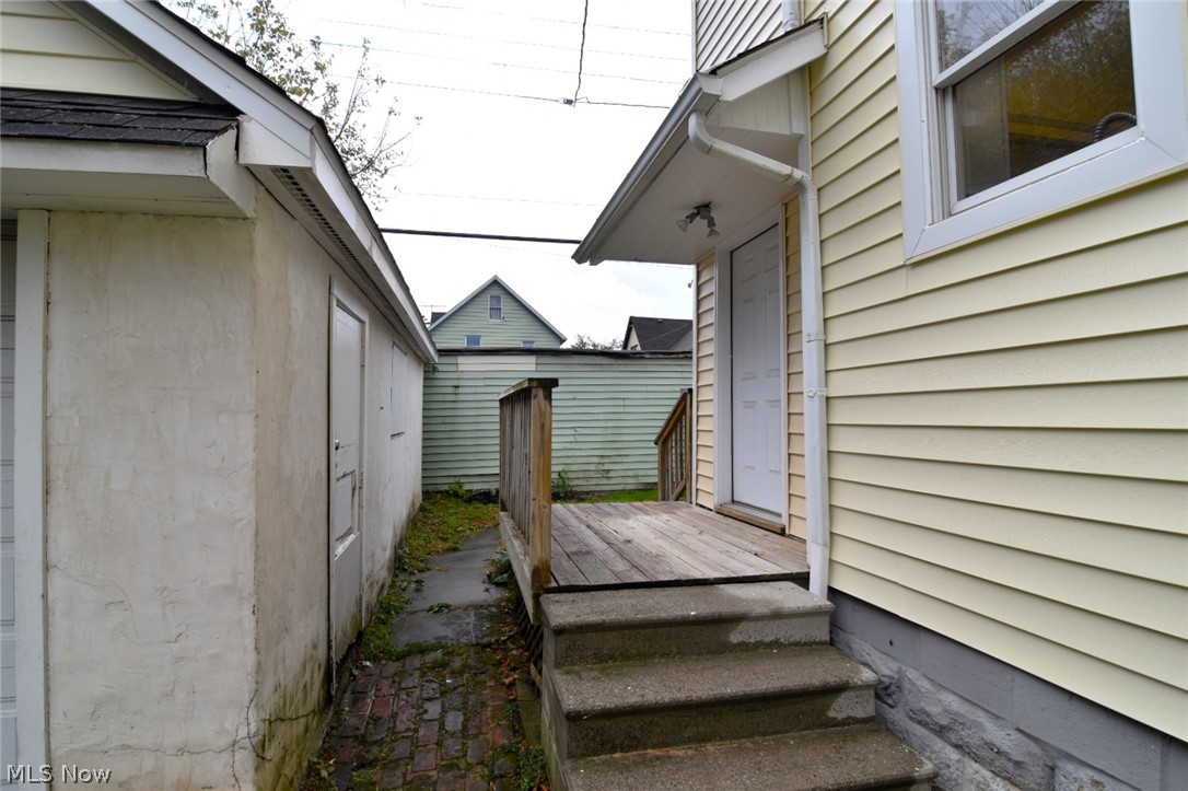 3017 Trowbridge Avenue Cleveland OH 44109