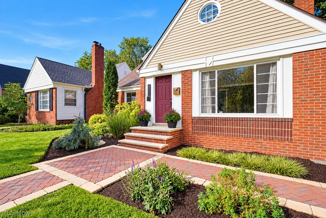 2548 Canterbury Road Cleveland Heights OH 44118