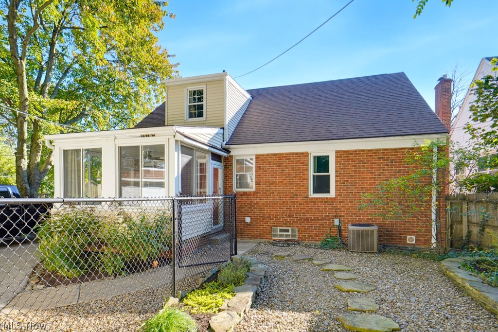 2548 Canterbury Road Cleveland Heights OH 44118