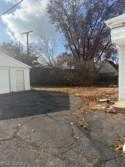 16804 Holbrook Road Shaker Heights OH 44120