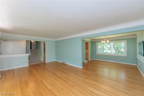 7601 Green Valley Drive Parma OH 44134