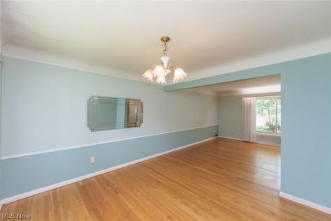 7601 Green Valley Drive Parma OH 44134