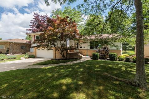 7601 Green Valley Drive Parma OH 44134