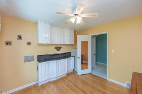 7601 Green Valley Drive Parma OH 44134