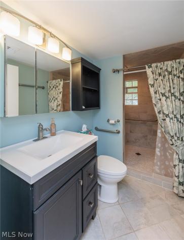 7601 Green Valley Drive Parma OH 44134