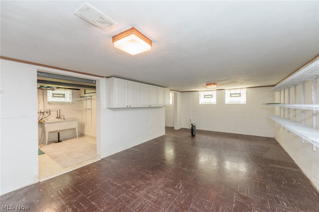 7601 Green Valley Drive Parma OH 44134