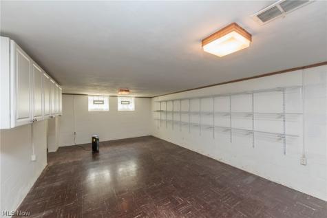7601 Green Valley Drive Parma OH 44134