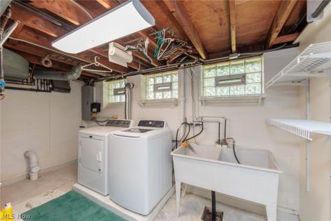 7601 Green Valley Drive Parma OH 44134