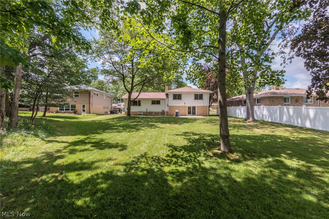 7601 Green Valley Drive Parma OH 44134