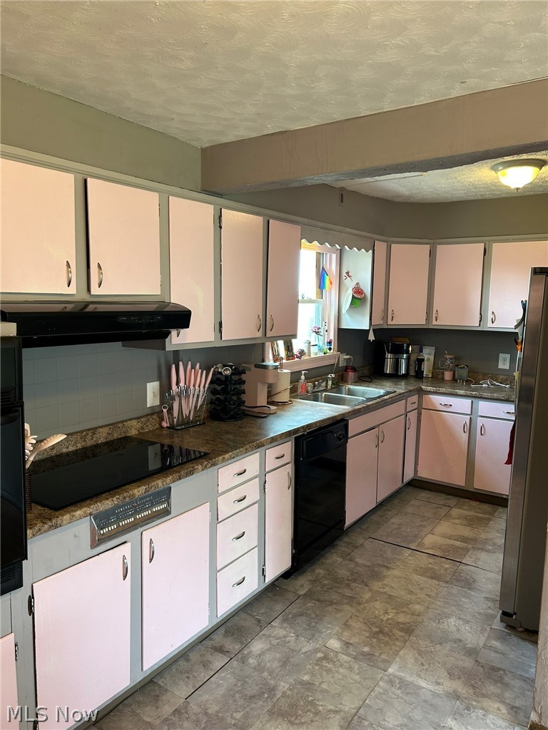 676 Kipling Street Akron OH 44306