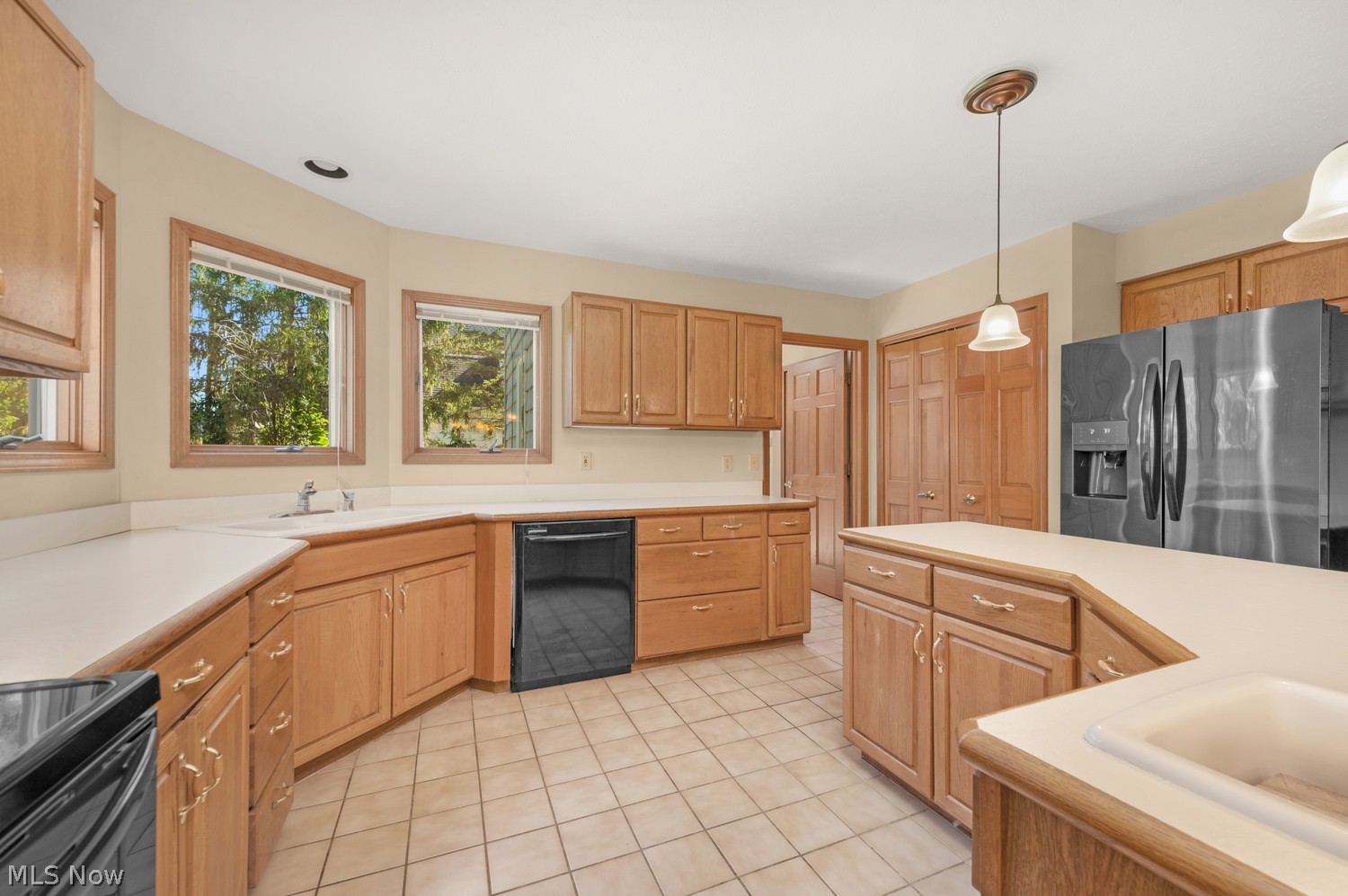 3141 Waterfall Way Westlake OH 44145