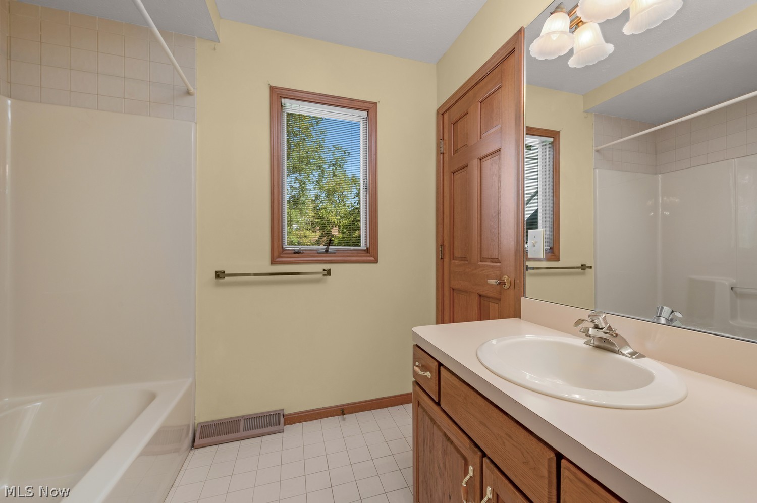 3141 Waterfall Way Westlake OH 44145