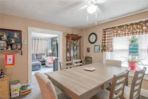1043 Silvercrest Avenue Akron OH 44314