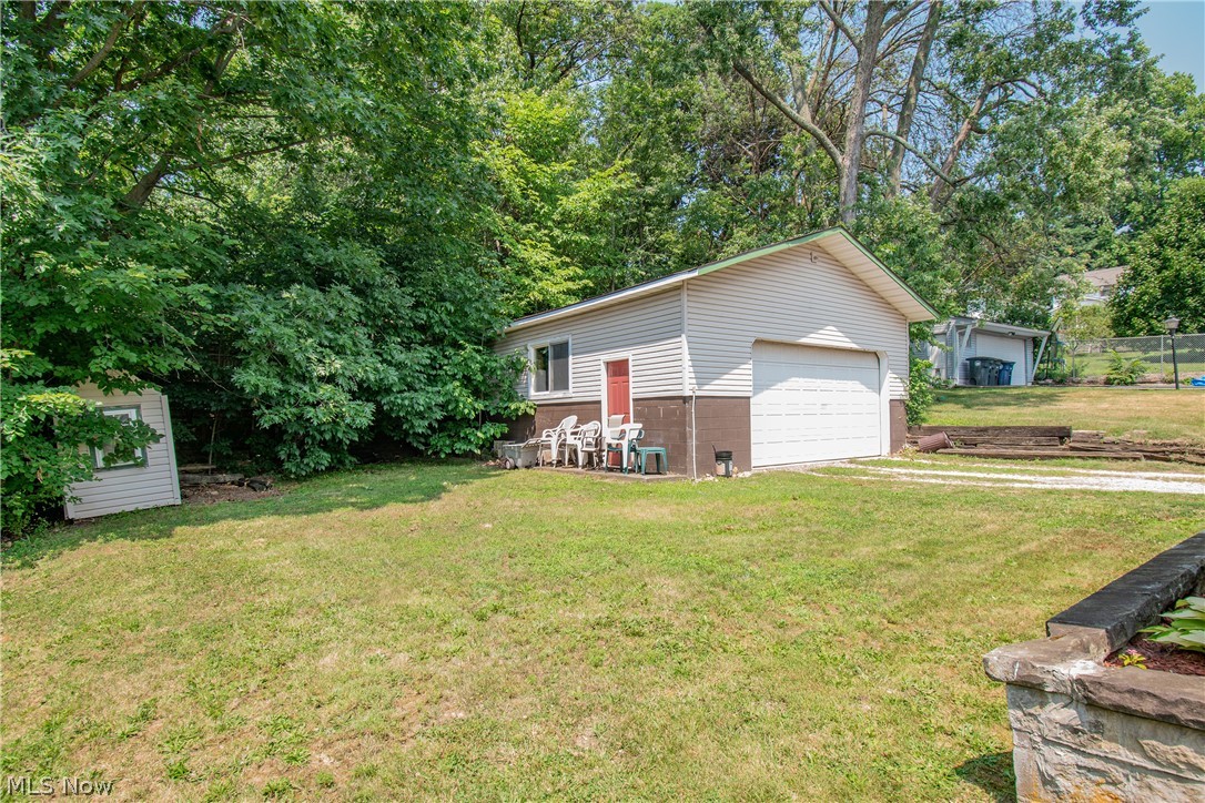 1043 Silvercrest Avenue Akron OH 44314