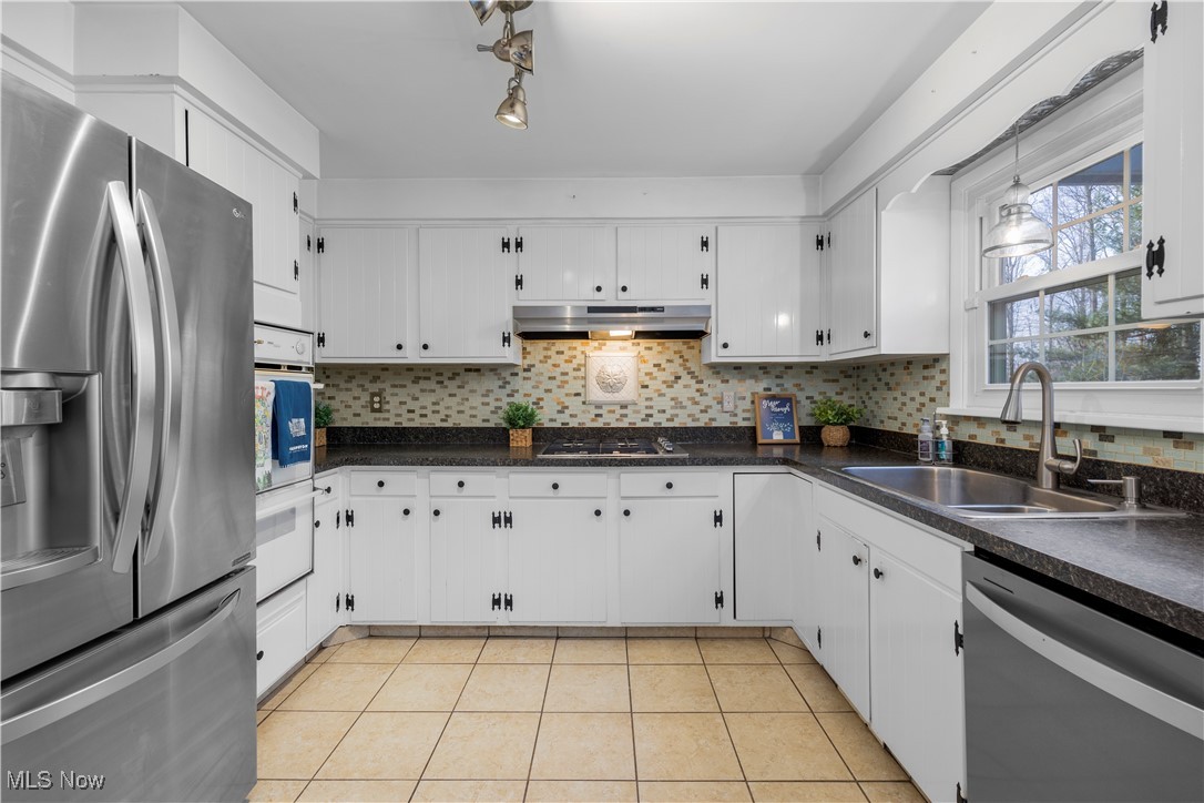 3120 Center Road Avon OH 44011