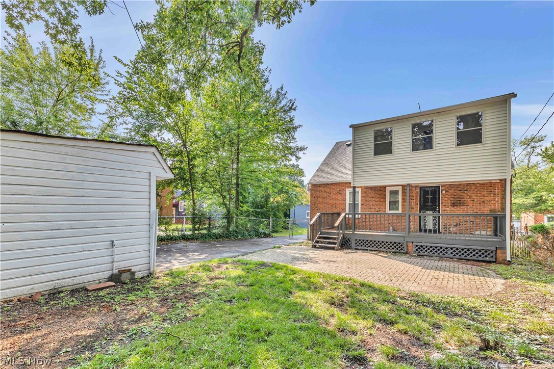 900 Eloise Drive Cleveland Heights OH 44112