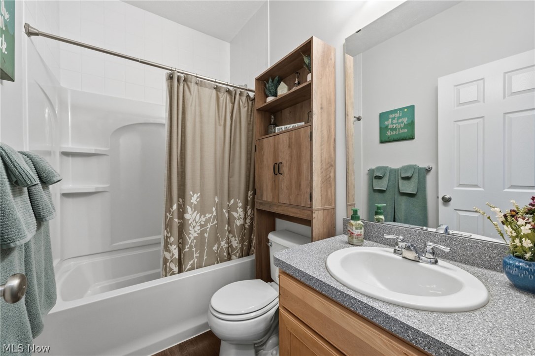 3725 East Boulevard Aurora OH 44202
