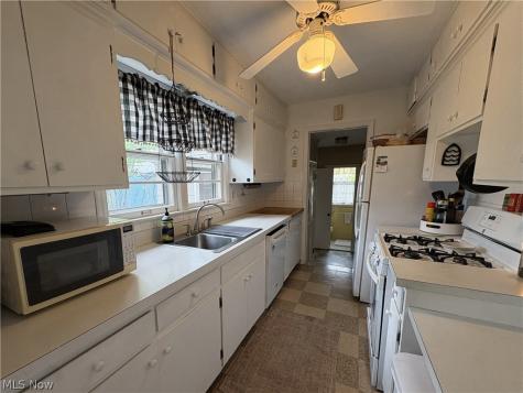 8193 Forest Lane Mentor OH 44060