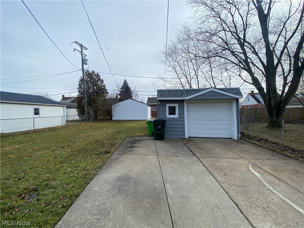 805 E 254th Street Euclid OH 44132